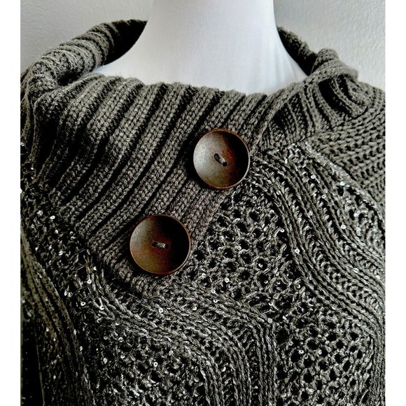 Womens Gray 2 Button Cowl Neck Cable Knit Fringe Poncho Sequin Front Sweater EUC - Picture 2 of 5